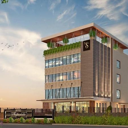 Sachika Hotels, Гувахати Екстериор снимка